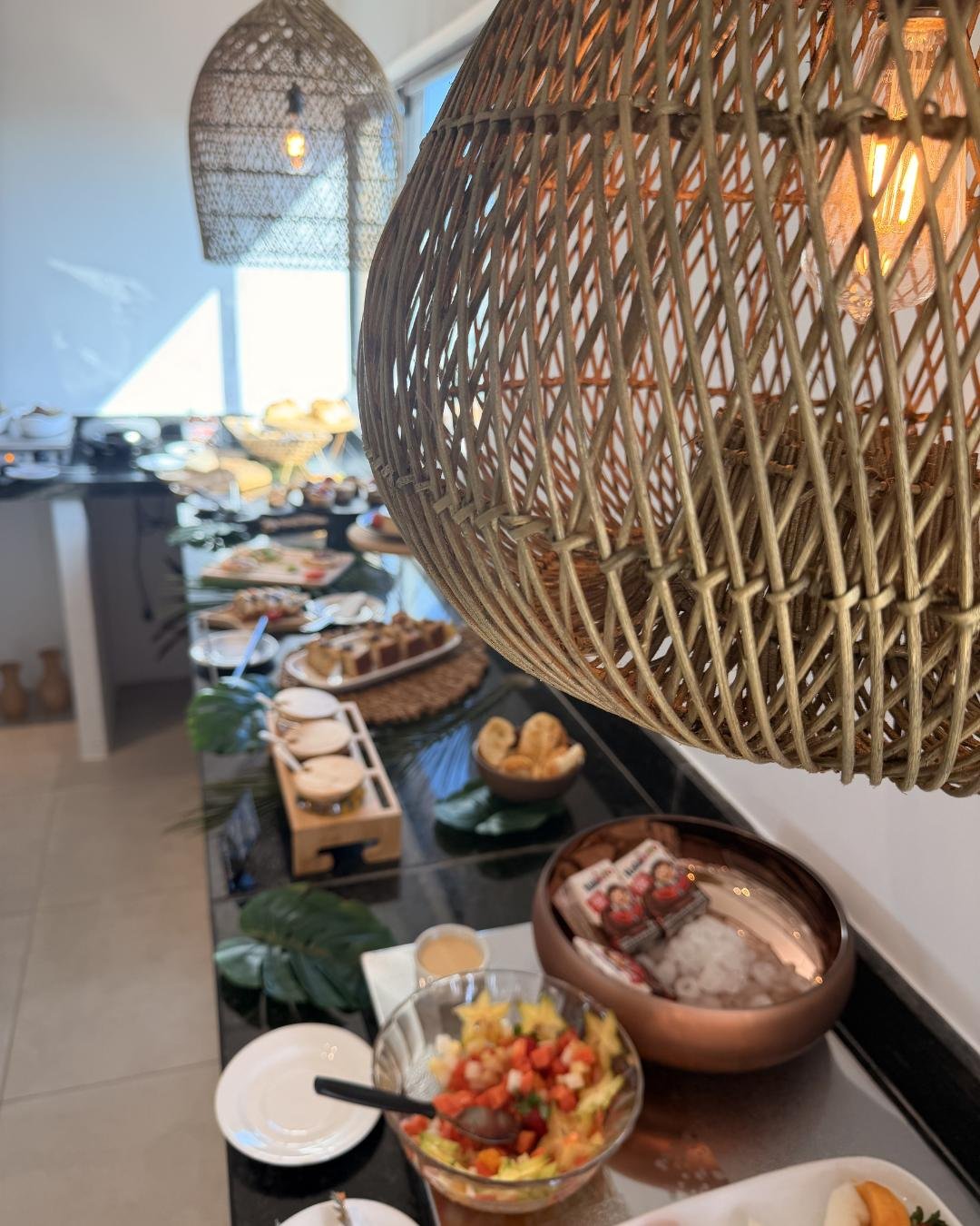 Mesa de café da manhã do hotel